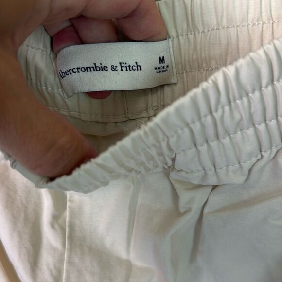 Abercrombie and Fitch cargo utility pants women’s size medium pull on elastic wa - Picture 3 of 8